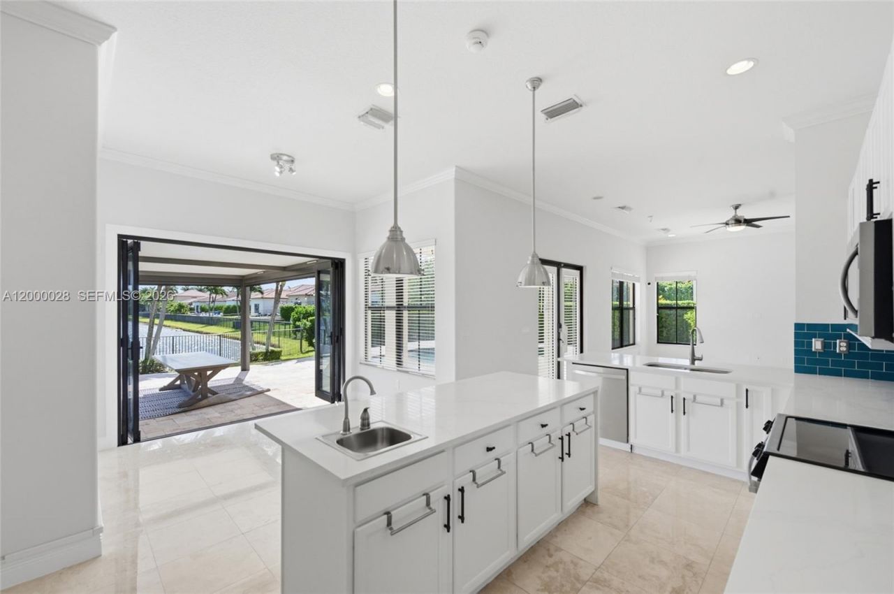 2685 NW 83rd Way, Cooper City, FL 33024 Photo