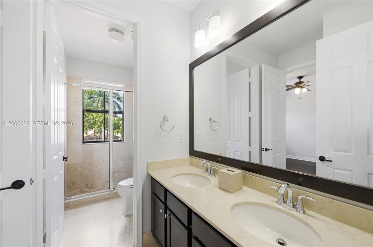 2685 NW 83rd Way, Cooper City, FL 33024 Photo