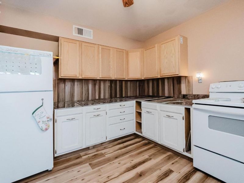 24 Gail Lane, Tiffin, OH 44883 Photo 11