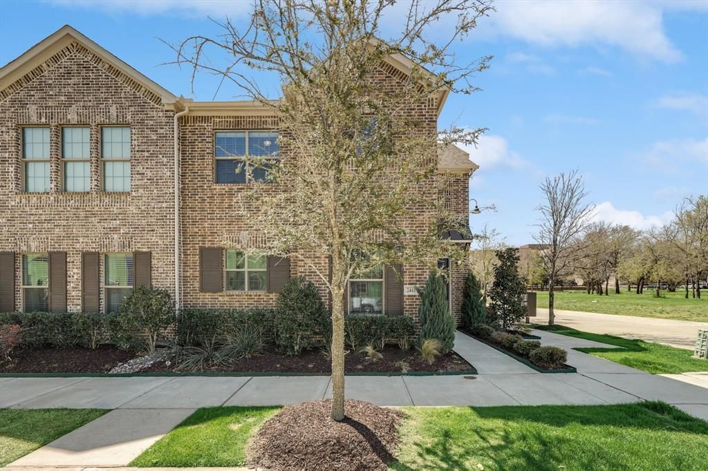 2441 Merriweather Lane, Flower Mound, TX 75028 Main Photo