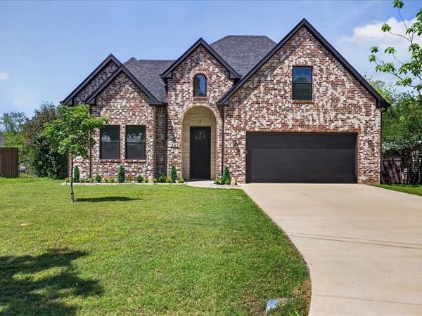 245 Autumn Wood Trail, Gun Barrel City, TX 75156