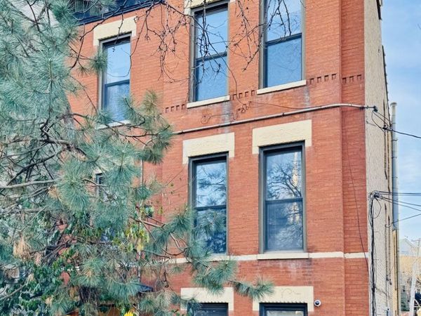 1302 N Cleveland Avenue, Unit 1, Chicago, IL 60610