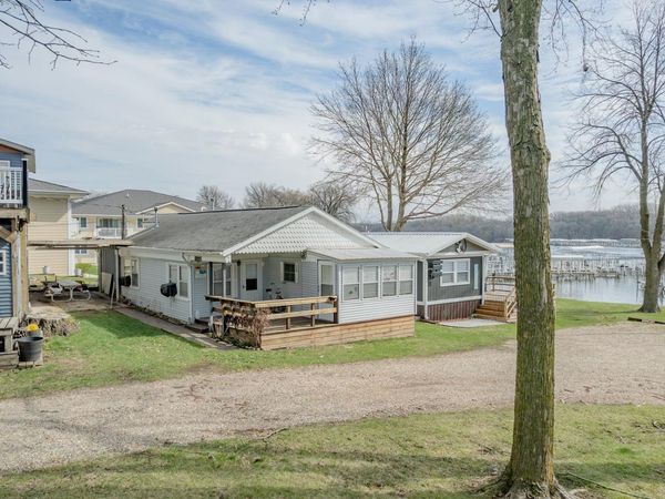 92 Rohr St. #5, Arnolds Park, IA 51331