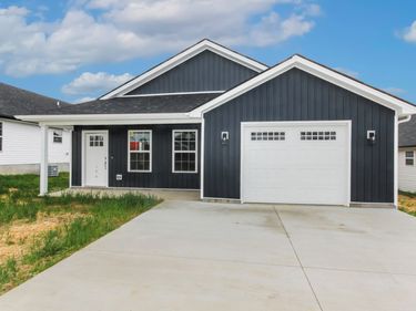 194 Charles Carr Drive, Harrodsburg, KY 40330