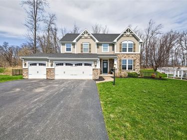 1071 Azzano Circle, Victor, NY 14564