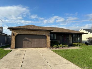 262 Wayside Drive, Depew, NY 14043