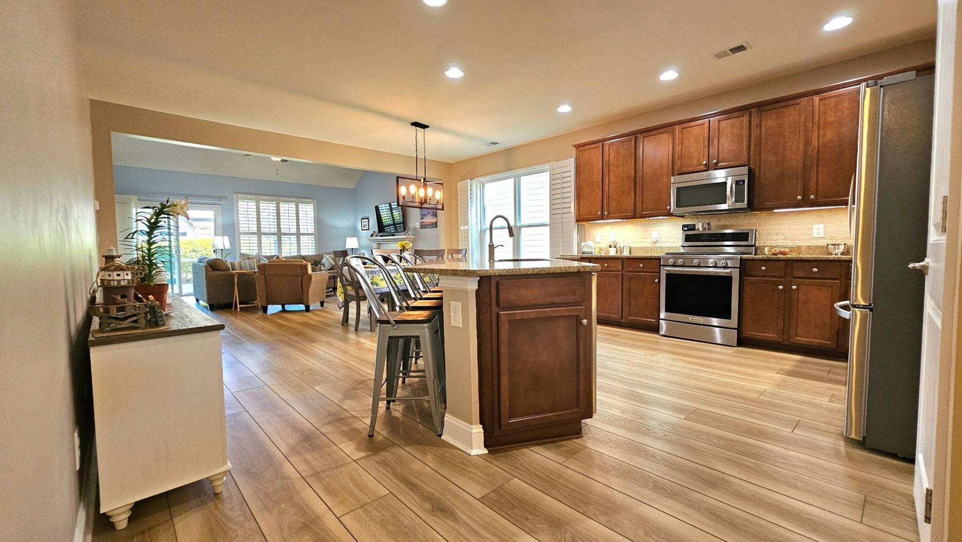 1810 Orchard Dr. Photo 16