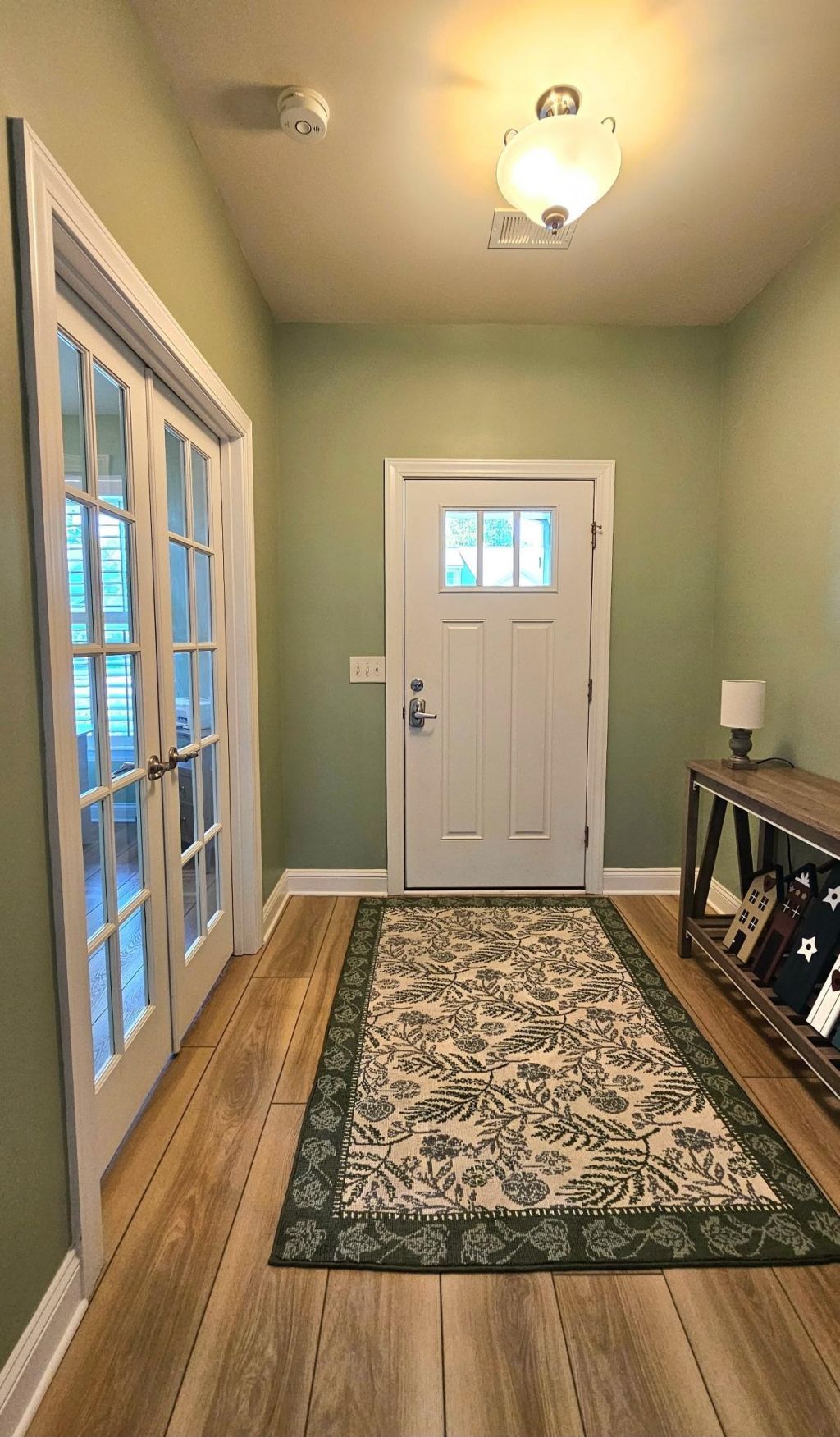 1810 Orchard Dr. Photo 8