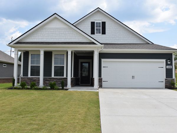 2108 Quinn Dr, White House, TN 37188