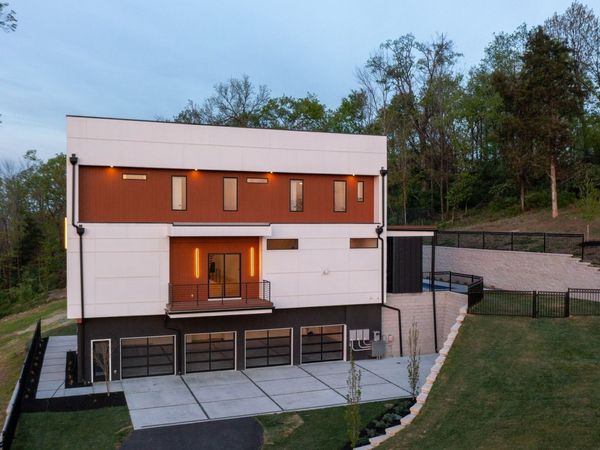 5429 Franklin Pike , Nashville, TN 37220