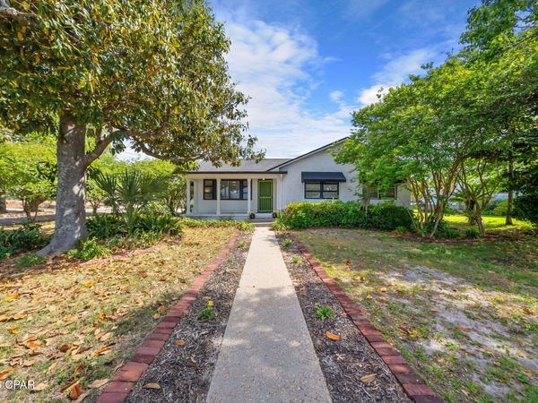 301 Bunkers Cove Road , Panama City, FL 32401