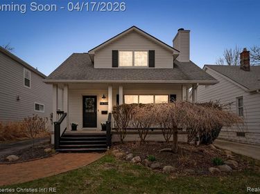 16268 Kirkshire Avenue, Beverly Hills Vlg, MI 48025