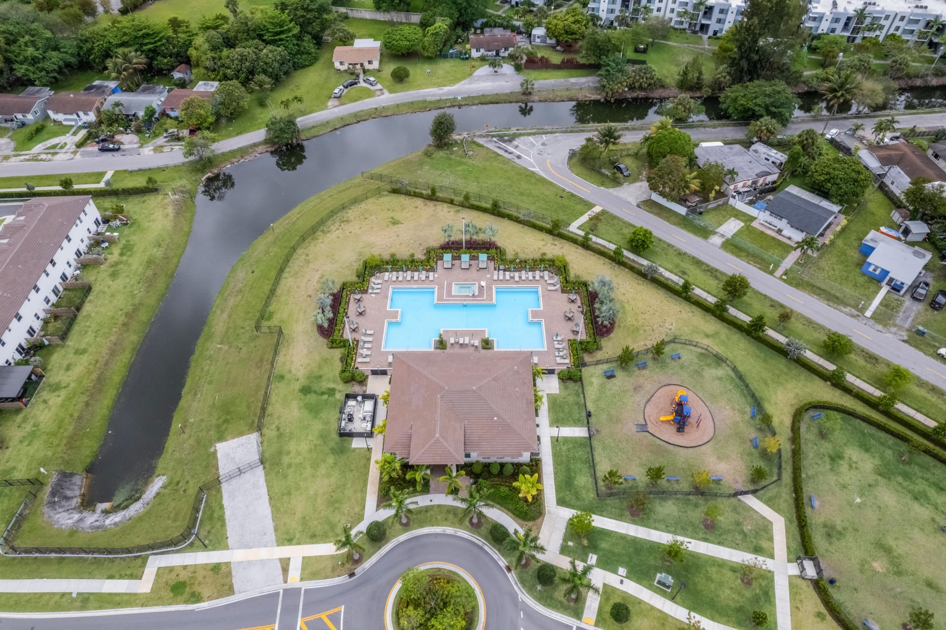 2409 NW 131st Circle, Miami, FL 33167 Photo