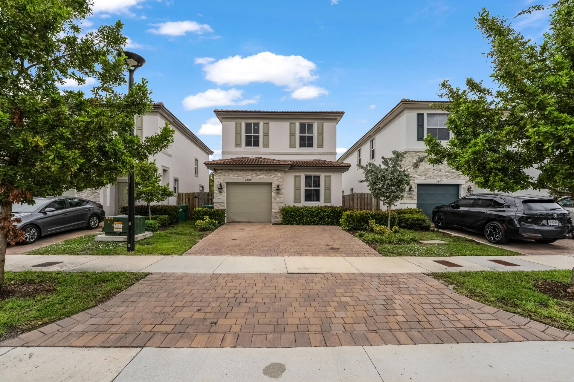 2409 NW 131st Circle, Miami, FL 33167 Photo