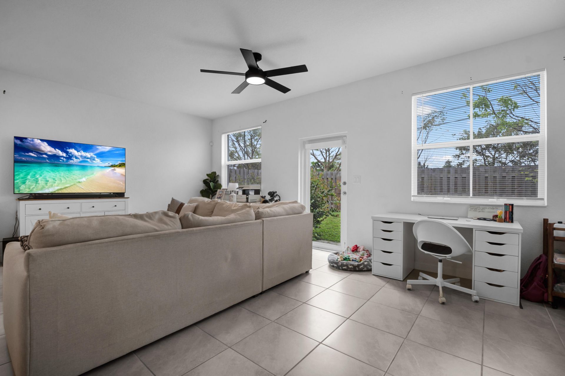 2409 NW 131st Circle, Miami, FL 33167 Photo