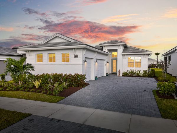 8629 SW Cantante Way, Port St. Lucie, FL 34987