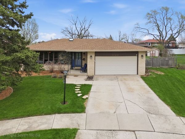 15417 Maple Court , Oak Forest, IL 60452