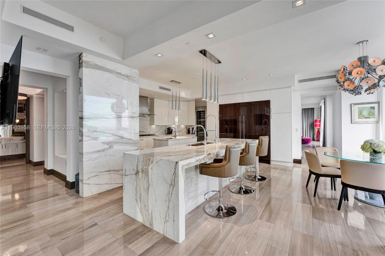 17749 Collins, Unit 1402, Sunny Isles Beach, FL 33160 Photo