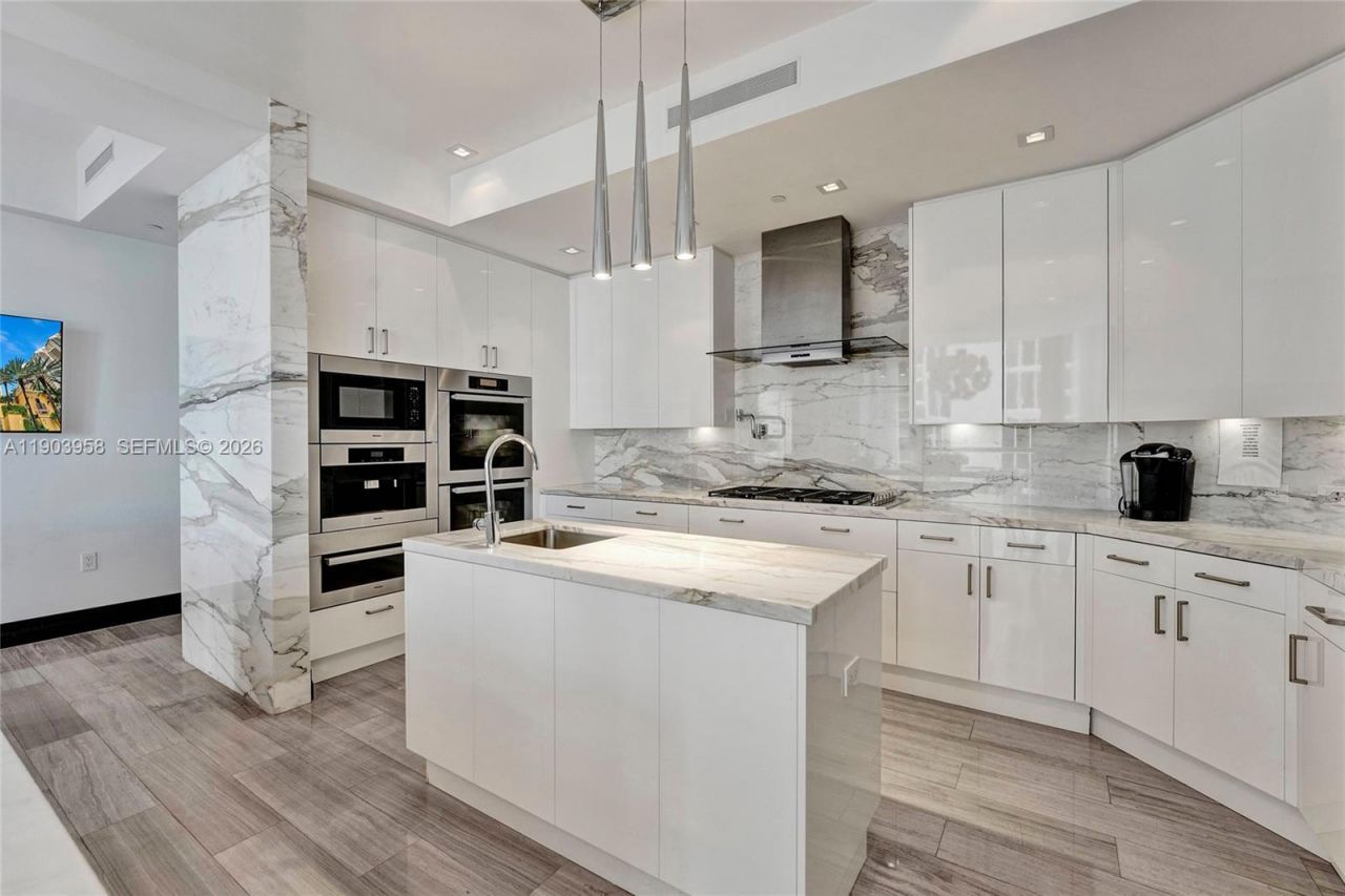 17749 Collins, Unit 1402, Sunny Isles Beach, FL 33160 Photo