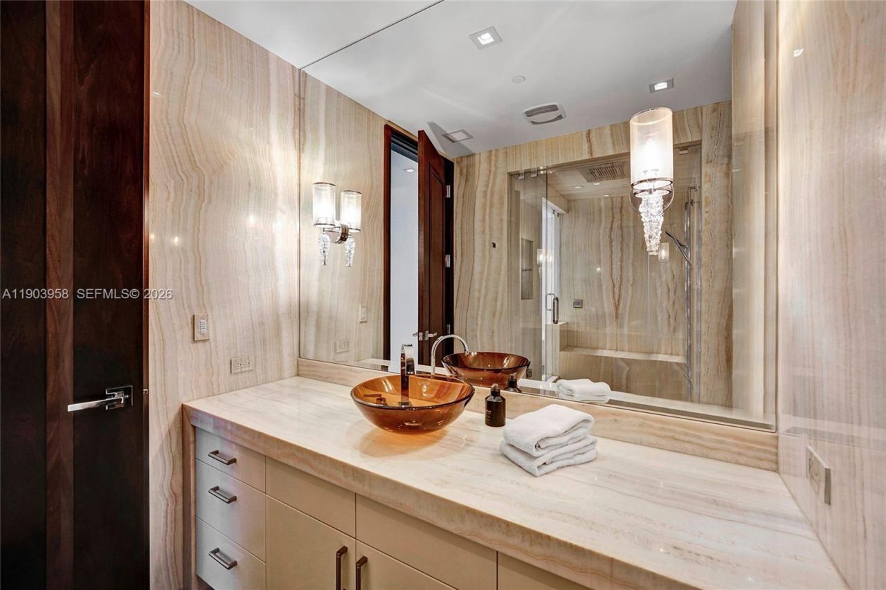 17749 Collins, Unit 1402, Sunny Isles Beach, FL 33160 Photo