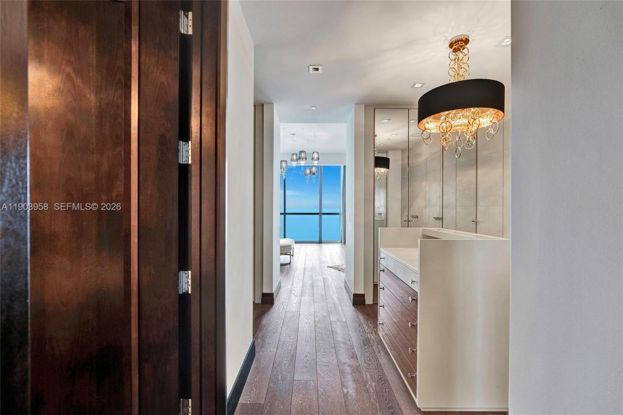 17749 Collins, Unit 1402, Sunny Isles Beach, FL 33160 Photo