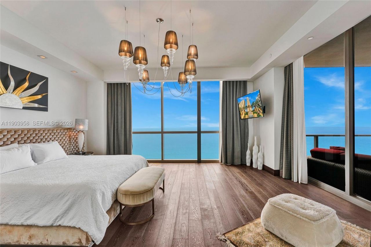 17749 Collins, Unit 1402, Sunny Isles Beach, FL 33160 Photo