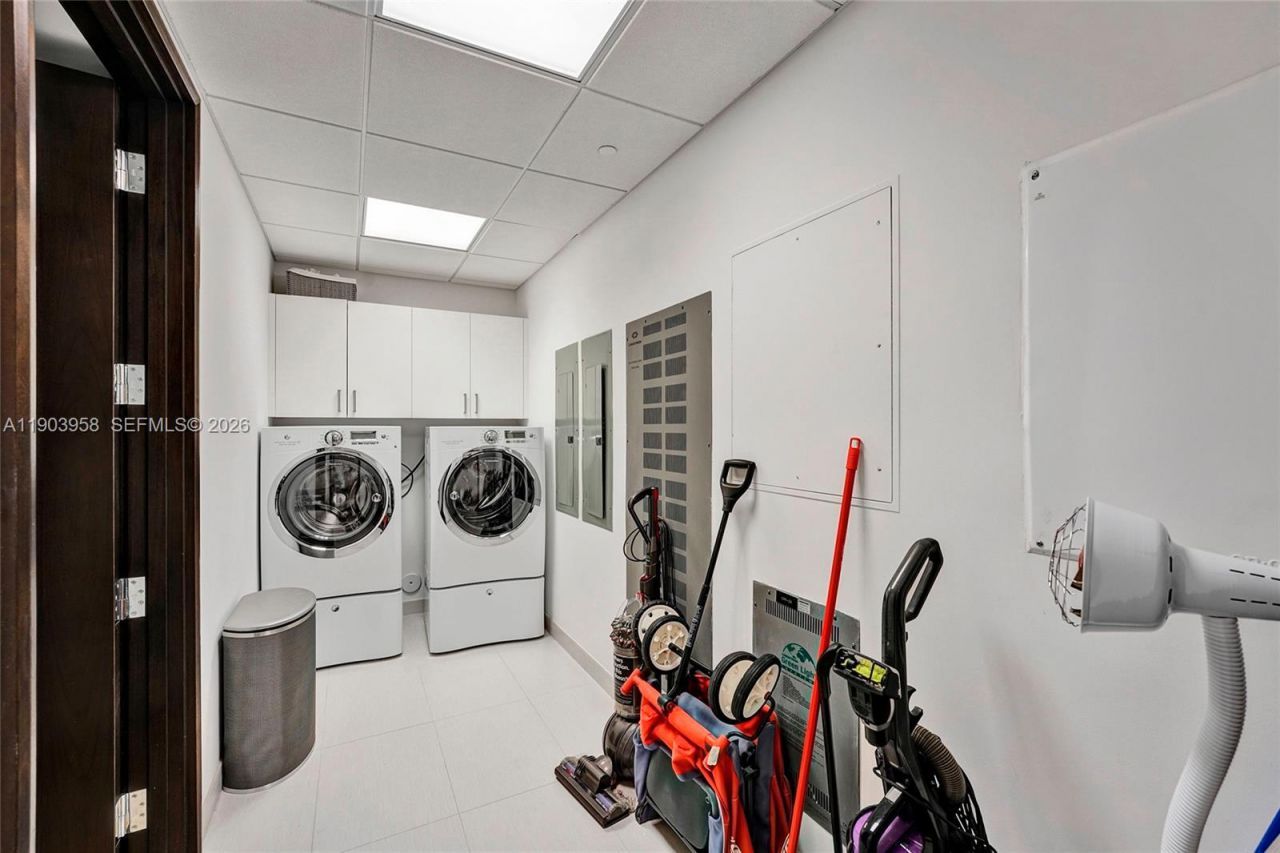 17749 Collins, Unit 1402, Sunny Isles Beach, FL 33160 Photo