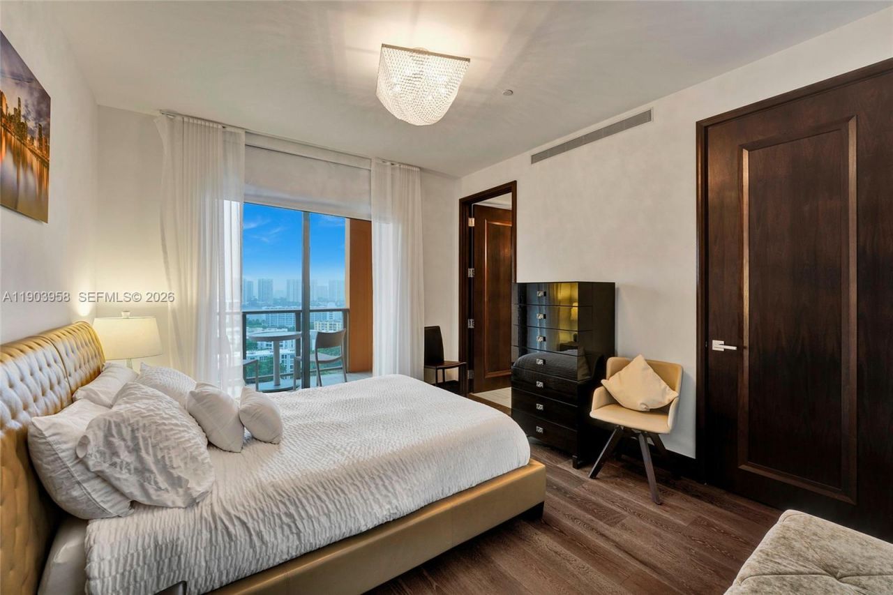 17749 Collins, Unit 1402, Sunny Isles Beach, FL 33160 Photo