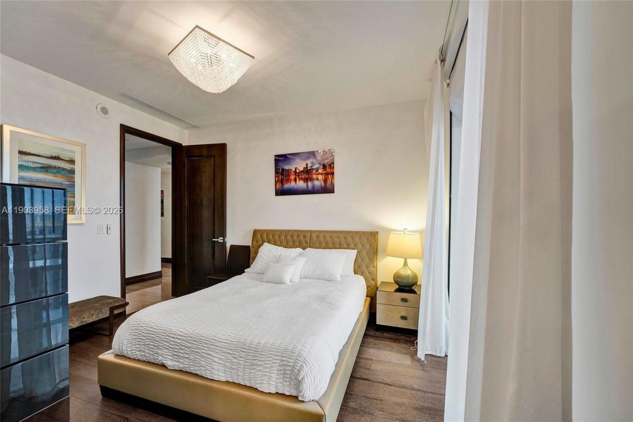 17749 Collins, Unit 1402, Sunny Isles Beach, FL 33160 Photo
