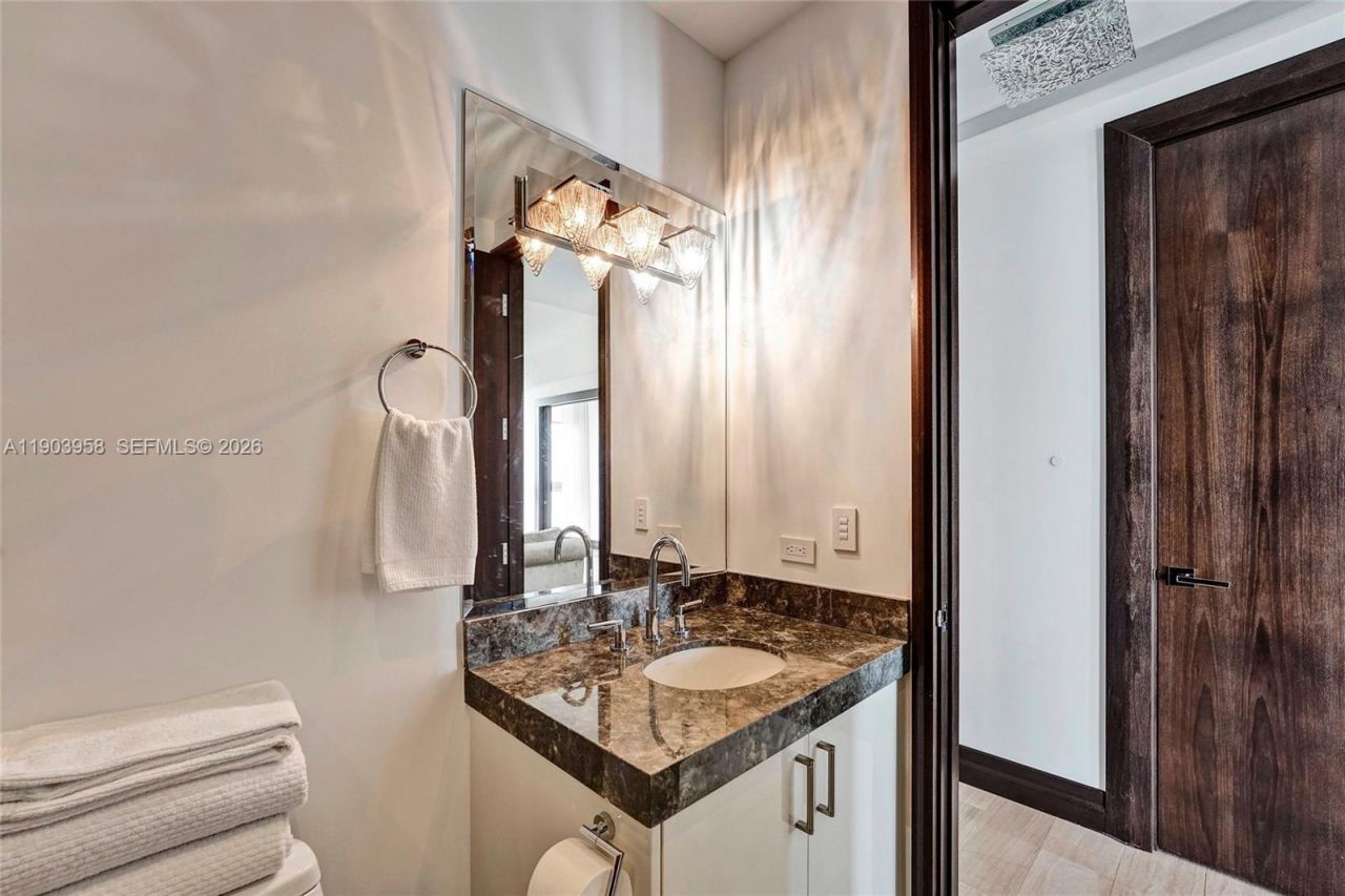 17749 Collins, Unit 1402, Sunny Isles Beach, FL 33160 Photo