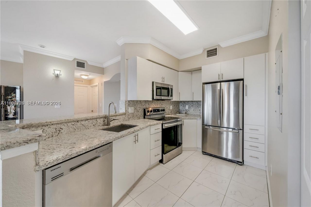 9021 SW 94th St, Unit 509, Miami, FL 33176 Photo