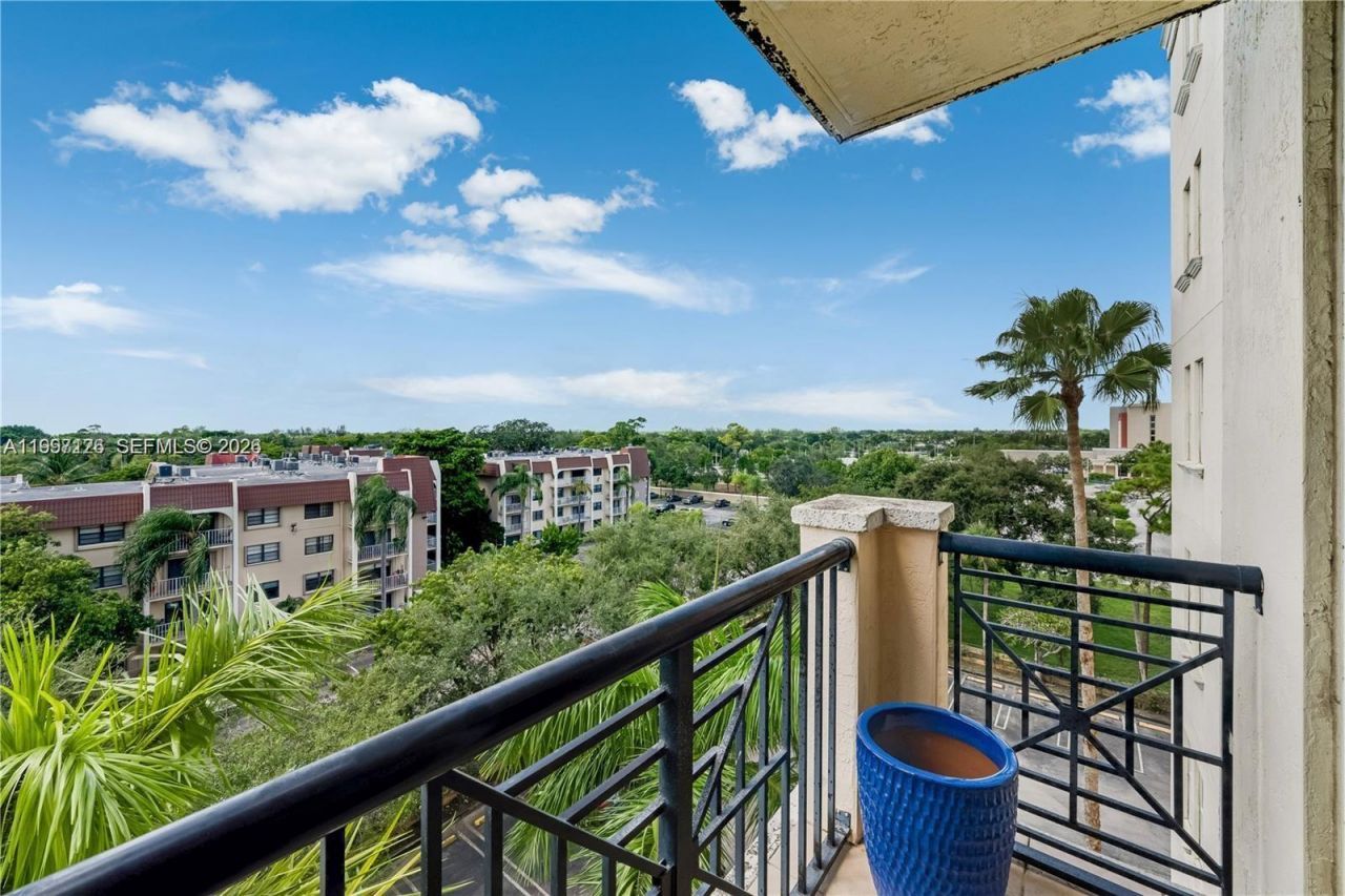 9021 SW 94th St, Unit 509, Miami, FL 33176 Photo