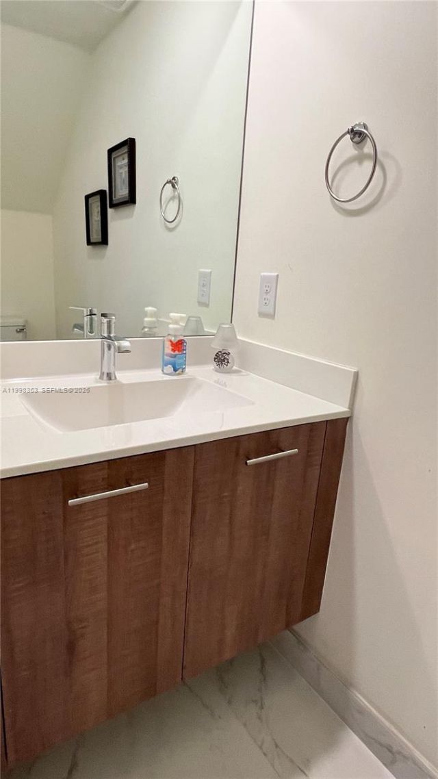 4738 NW 83rd Path, Doral, FL 33166 Photo