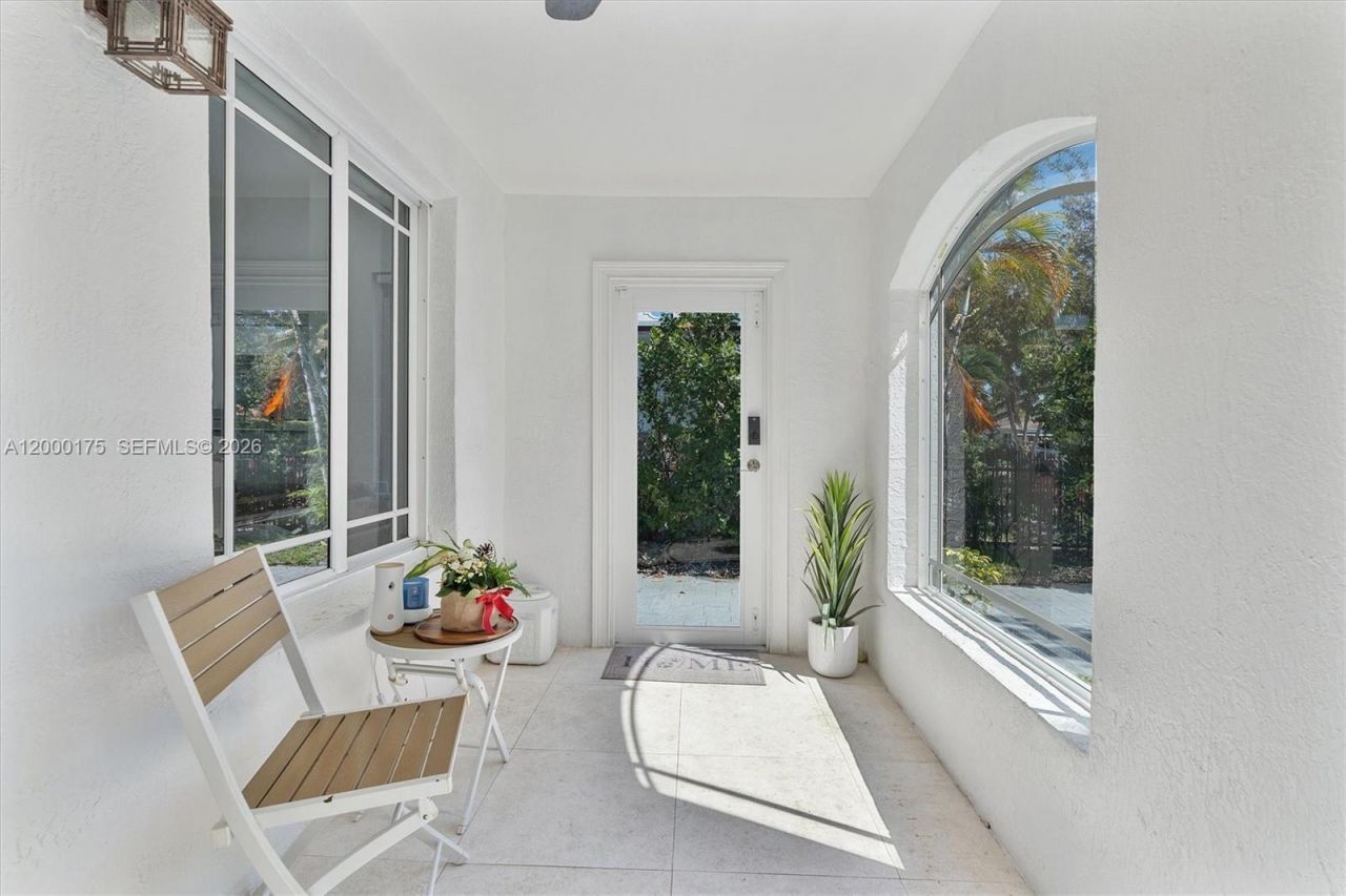 2231 SW 17th St, Miami, FL 33145 Photo