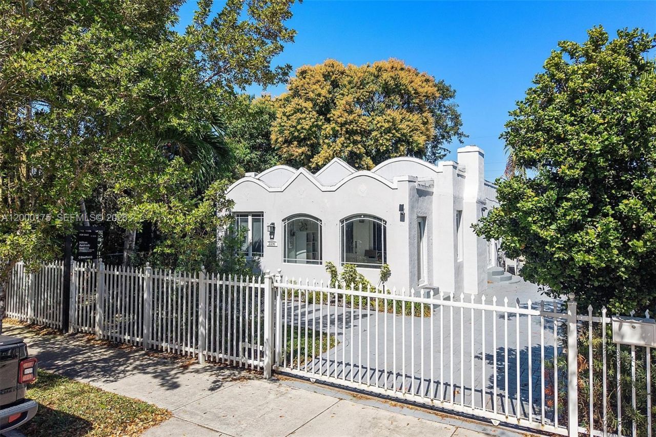 2231 SW 17th St, Miami, FL 33145 Photo