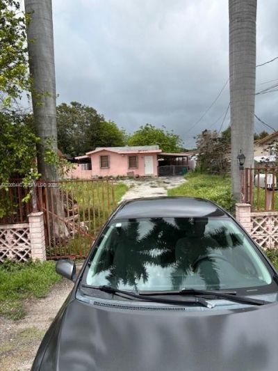 7161 SW 22nd St, Miami, FL 33155 Photo