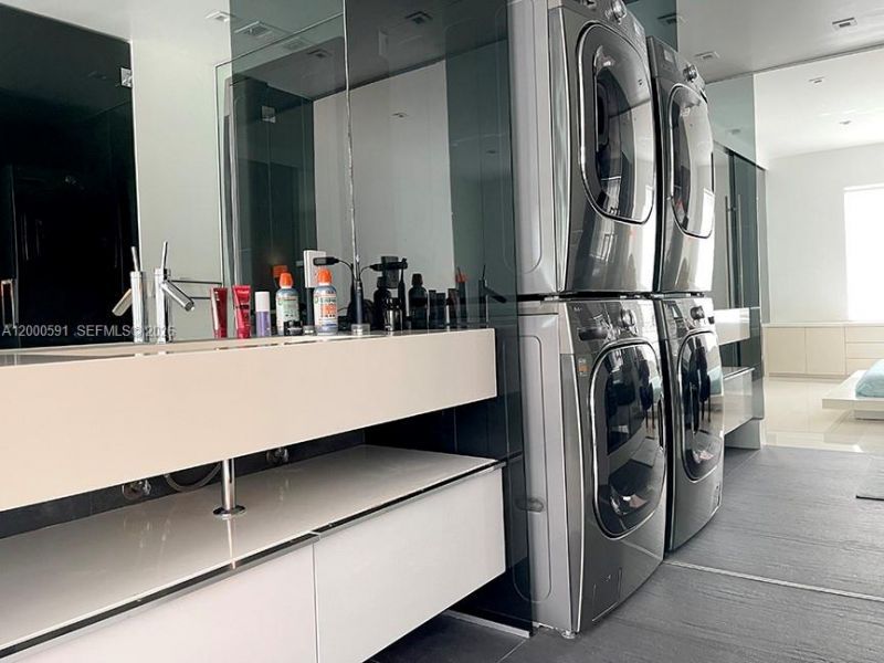 1460 Ocean Dr, Unit 401, Miami Beach, FL 33139 Photo