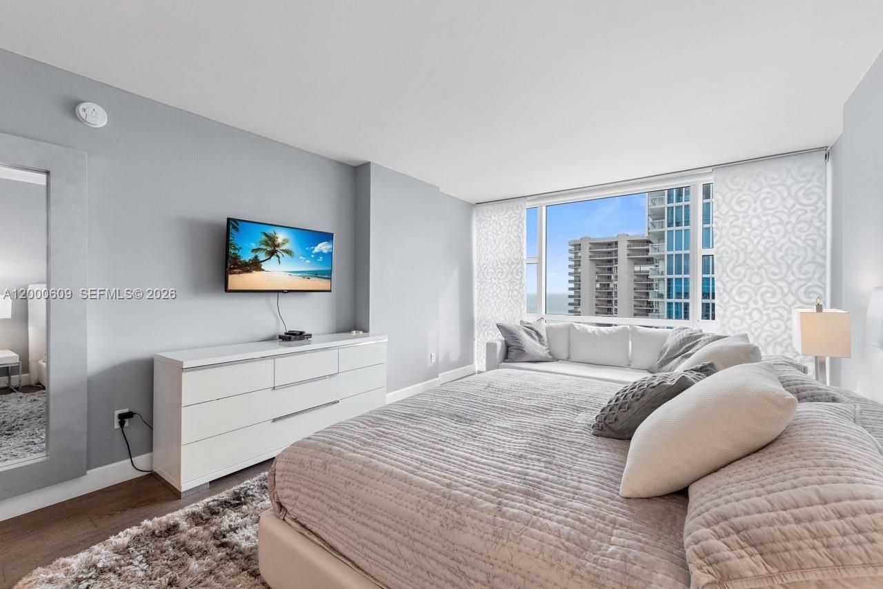 6801 Collins Ave, Unit LPH10, Miami Beach, FL 33141 Photo