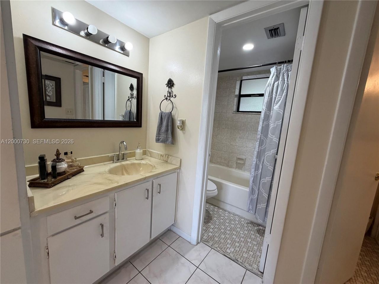 900 Colony Point Cir, Unit 317, Pembroke Pines, FL 33026 Photo