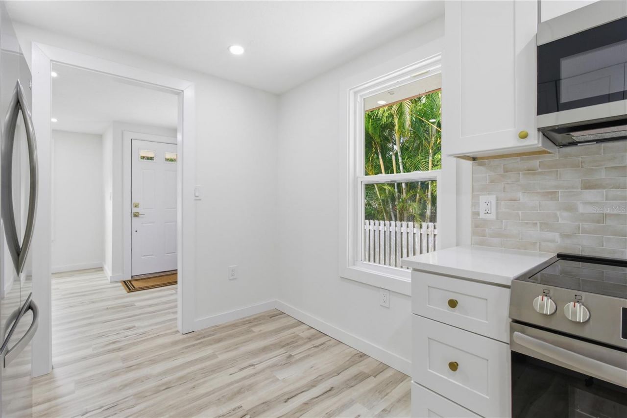 5211 25th Avenue S, Gulfport, FL 33707 Photo