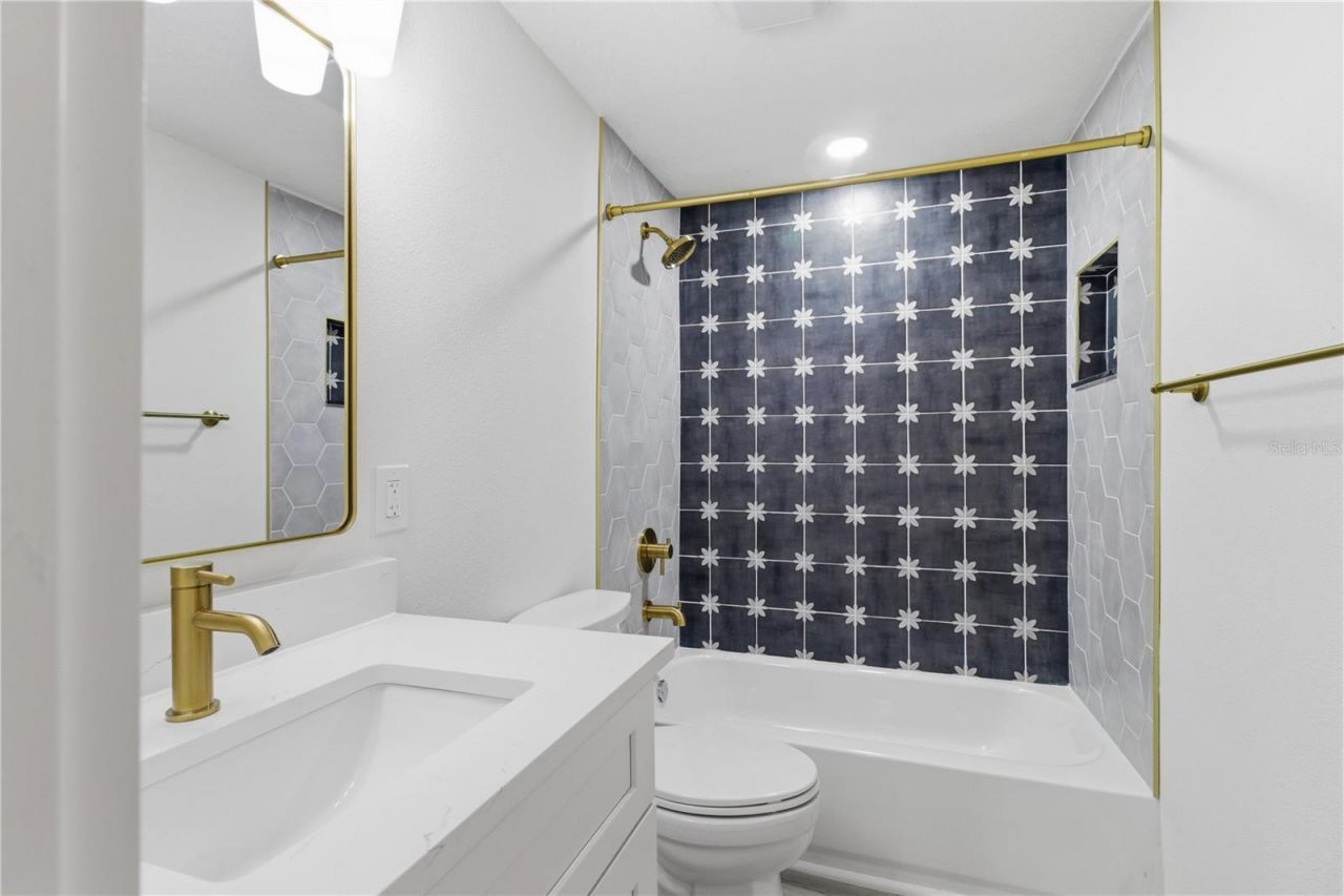 5211 25th Avenue S, Gulfport, FL 33707 Photo