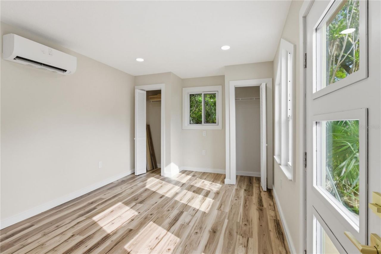 5211 25th Avenue S, Gulfport, FL 33707 Photo