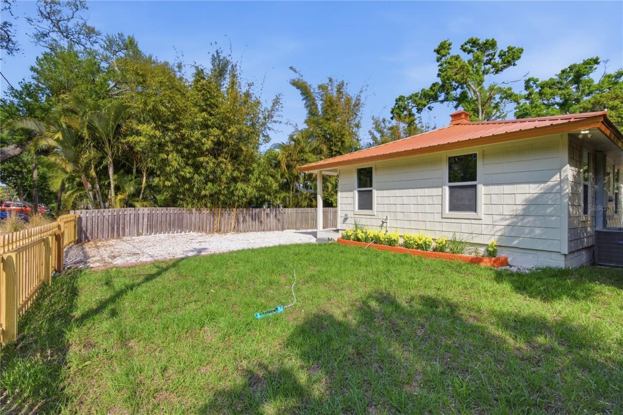 5211 25th Avenue S, Gulfport, FL 33707 Photo