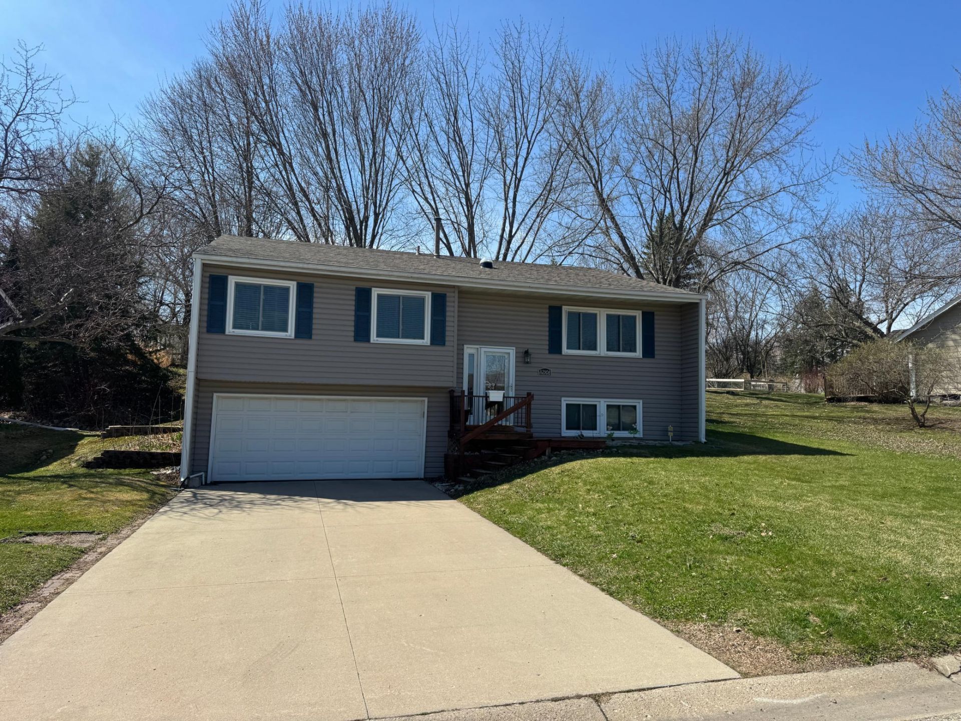 112108 Haering Circle, Chaska, MN 55318