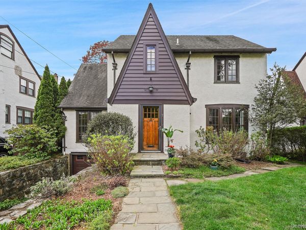7 Bogert Place, Bronxville, NY 10708