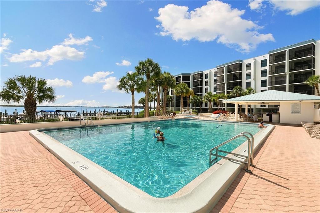1085 Bald Eagle Dr, Unit C406, Marco Island, FL 34145 Photo