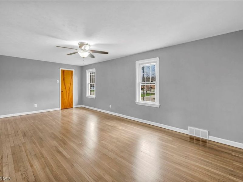 4304 Clague Road, North Olmsted, OH 44070 Photo 11