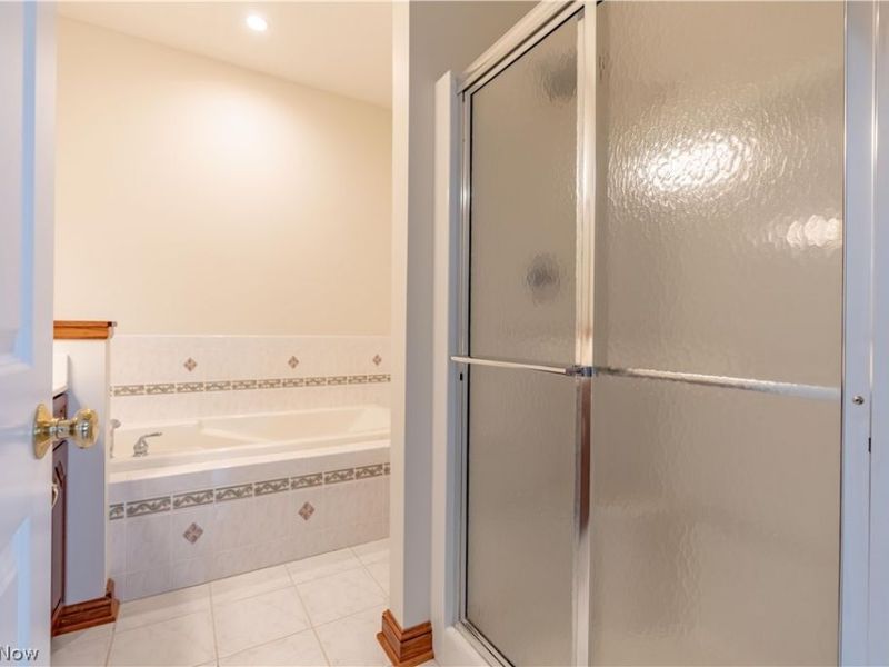 1561 Pilgrims Knob SE, Canton, OH 44709 Photo 28