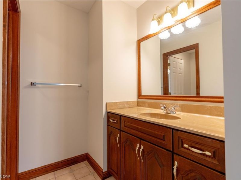 1561 Pilgrims Knob SE, Canton, OH 44709 Photo 47