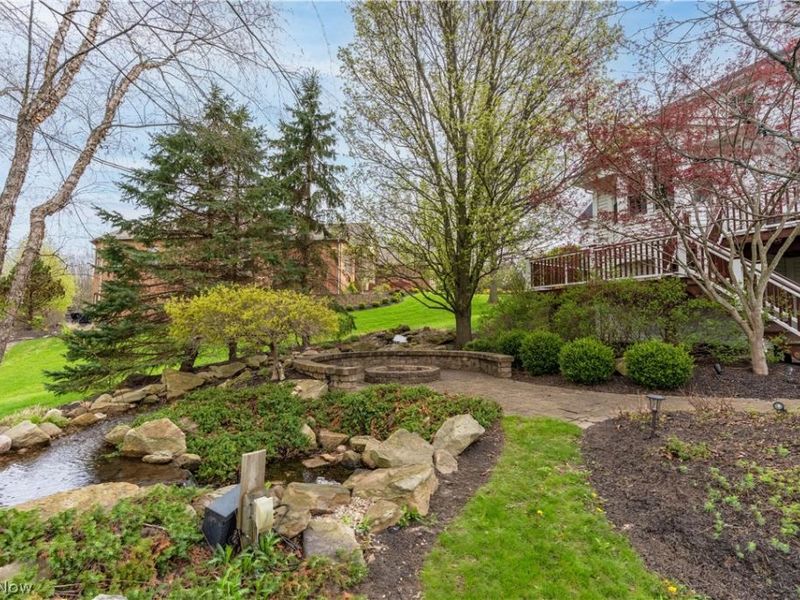 1561 Pilgrims Knob SE, Canton, OH 44709 Photo 8